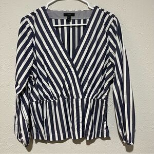 J CREW Top Women's Large 14 Whte Blue Striped Crossover Vneck